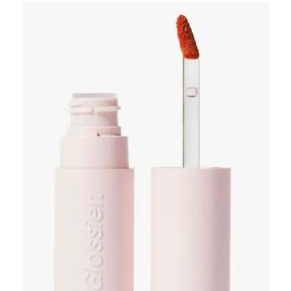 GLOSSIER  - NWTIB 